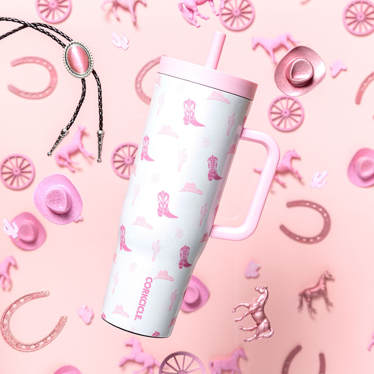 5bba9ab707ab-2241SCG-lifestyle